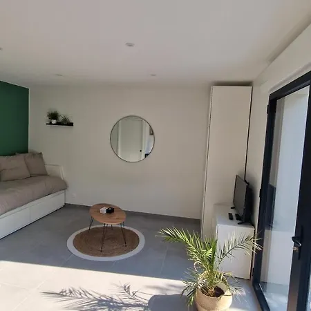 Le Patio : Avec Exterieur