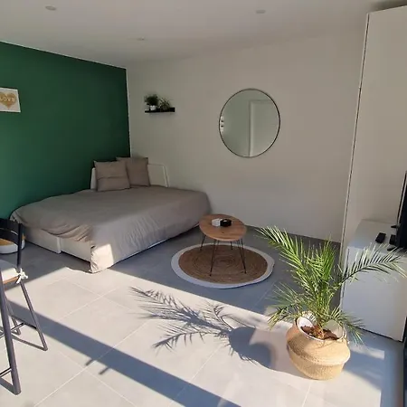 Le Patio : Avec Exterieur Apartman Saint-Barthélemy-d'Anjou