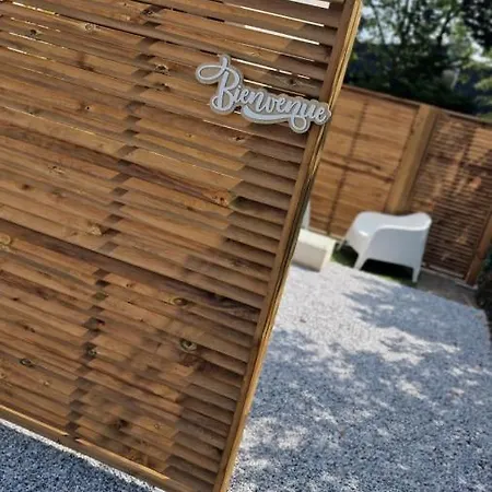 Apartament Le Patio : Avec Exterieur